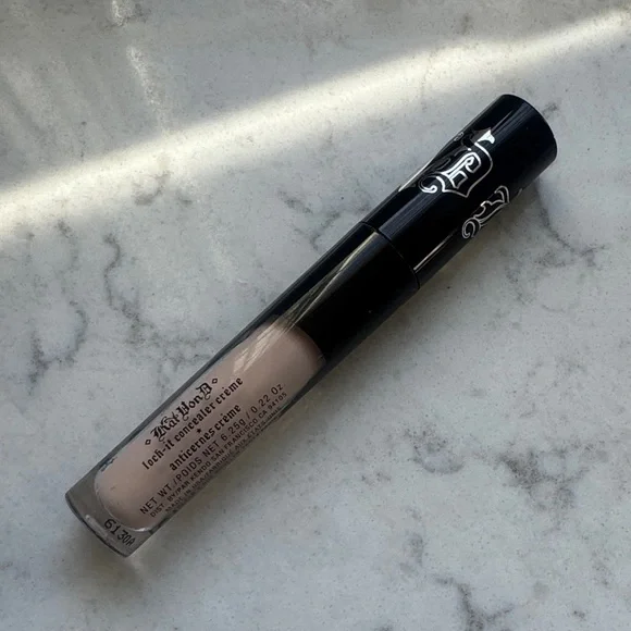 NEW Kat Von D Lock-It Concealer (LIGHT 5 Neutral) FULL SIZE 6.25g - Picture 2 of 3